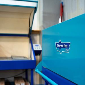 Skidverkstan Hotbox, Åkklar Glidvallning & Skinbehandling